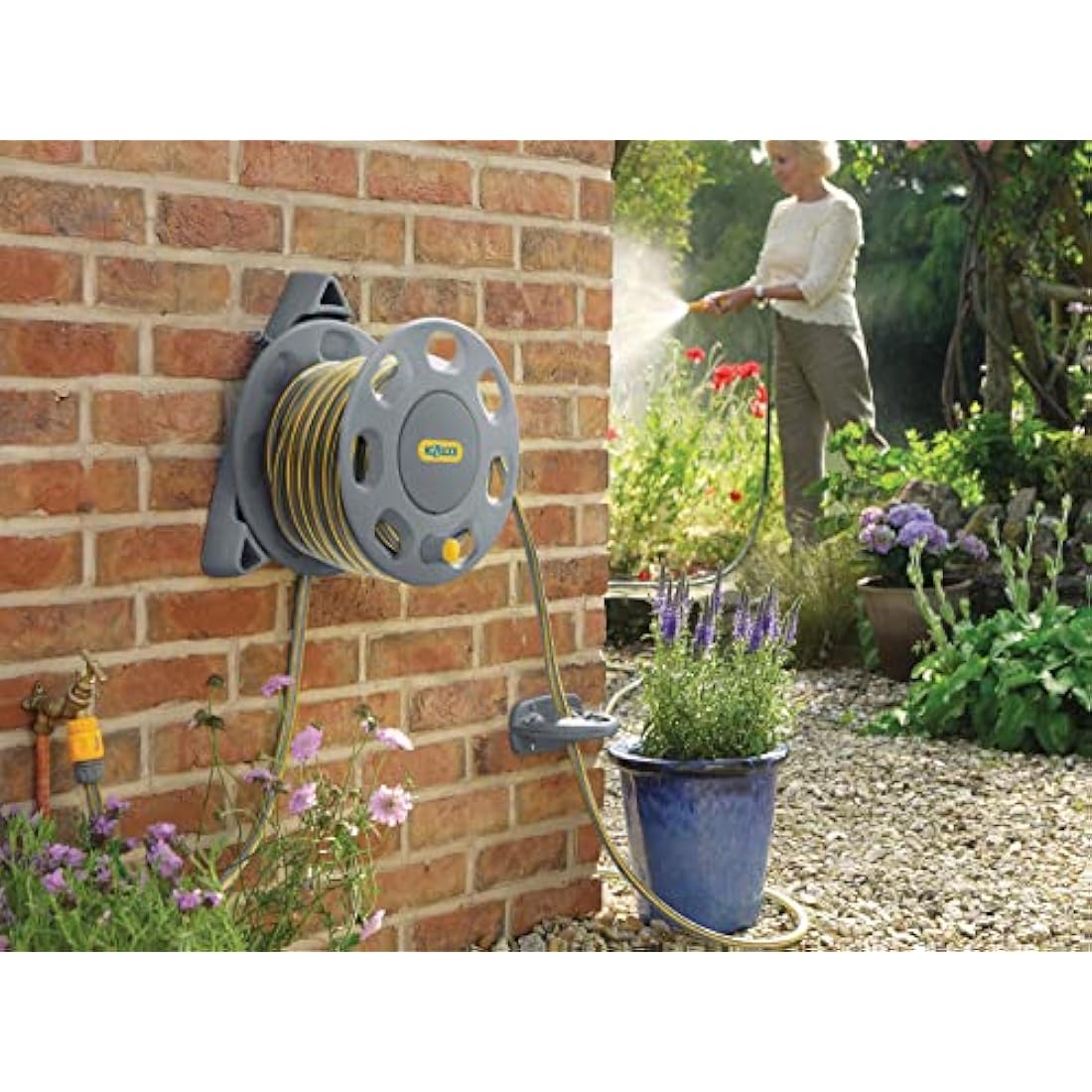 HOZELOCK 2420 30 Meters Compact Wall Mounted Hose Reel with HOZELOCK Hose Guide - Chartley Chucks