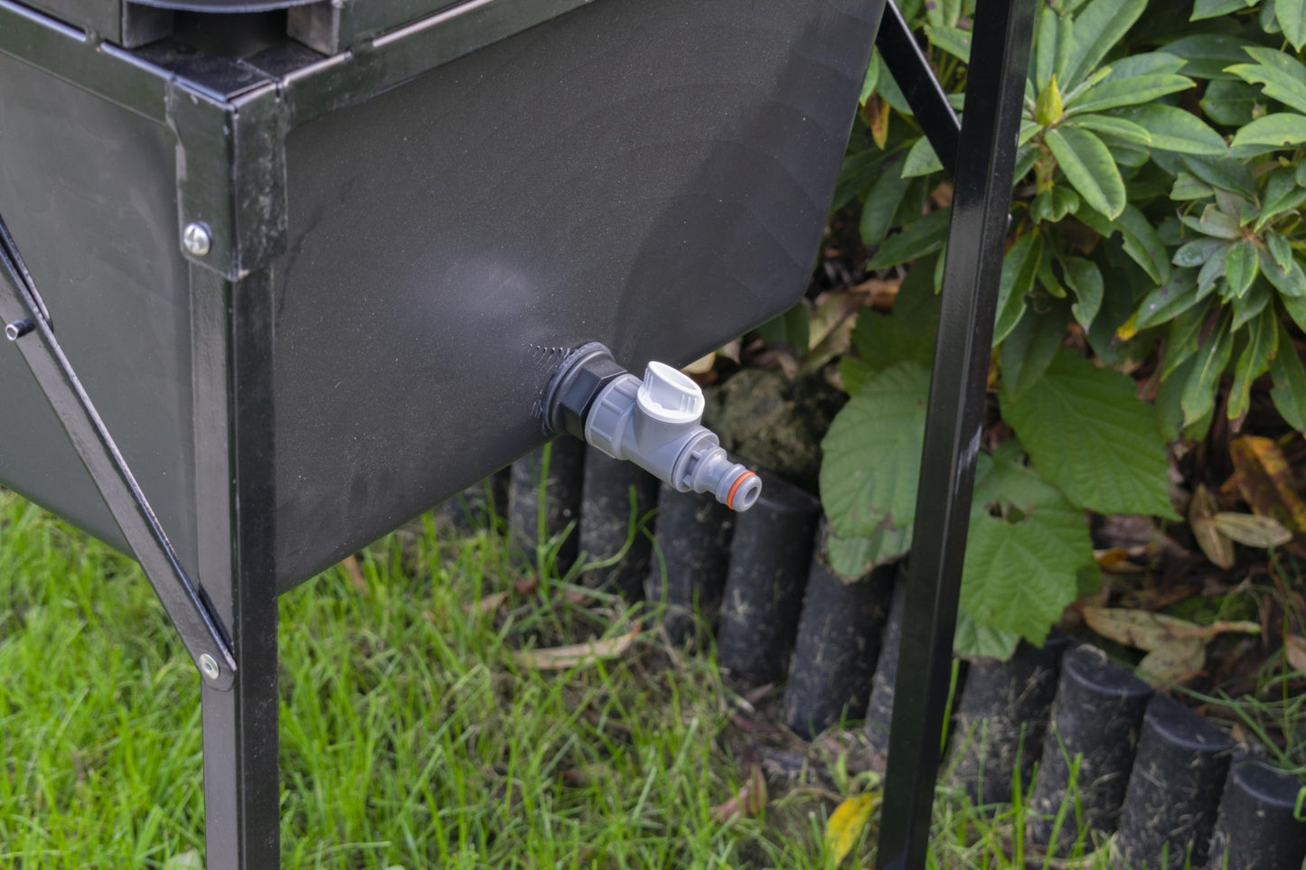 Dog Bath Kit with 90L Pre - Drilled Tub, Tap Valve, Quick - Connect Drain & Foldable Metal Stand – Stable, Easy - Clean Plastic, Portable Design – Ideal for Home Pet Grooming & Outdoor Use - Chartley Chucks