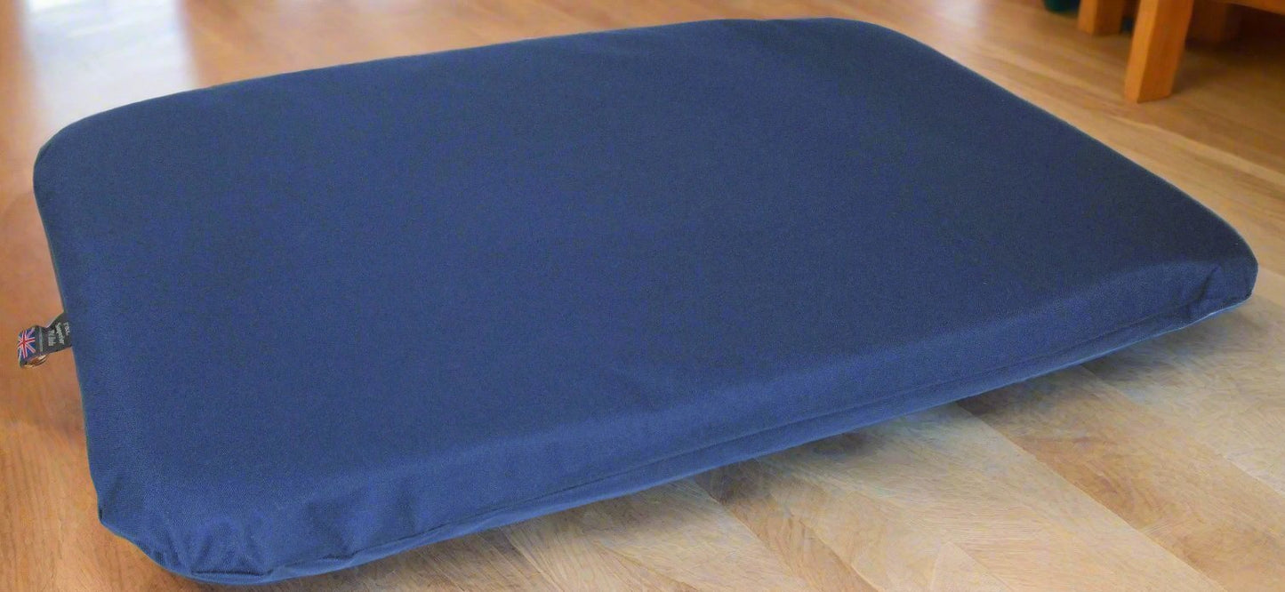 P&L Country Dog Heavy Duty Waterproof Duvet Dog Beds. - Chartley Chucks